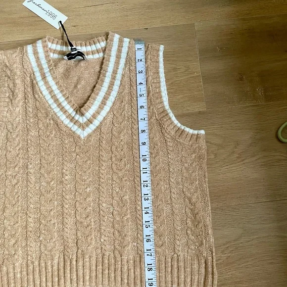 Freshman 1996 Cable Knit Sweater Vest Beige V-Neck Size L - Picture 6 of 7